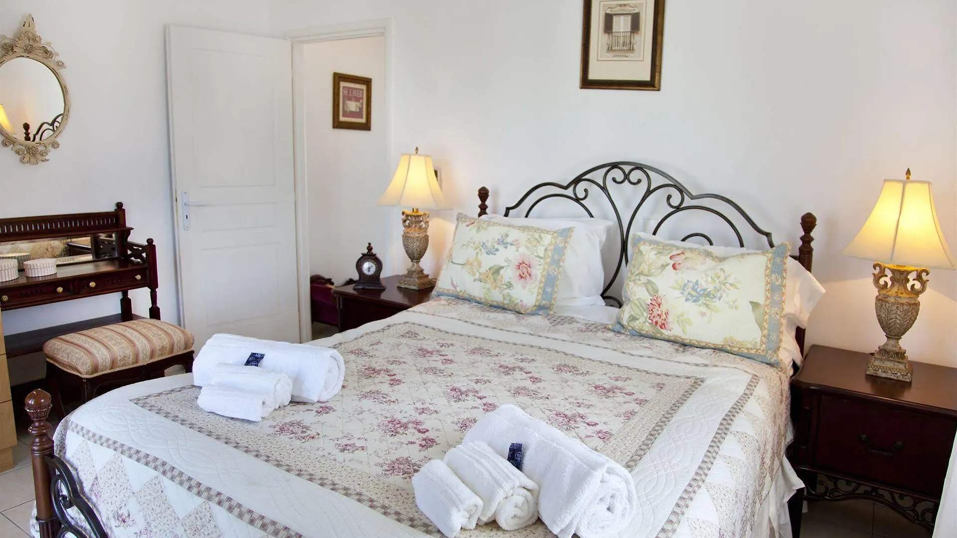Elenis Village Suites Mykonos Town فندق